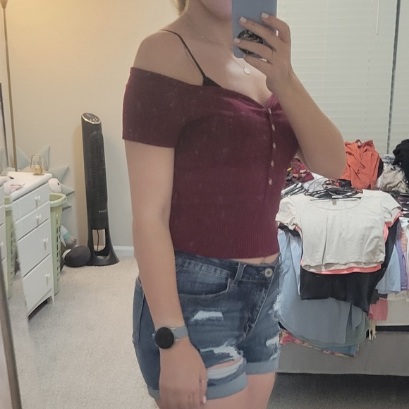 Red Crop Top - Picture 5 of 6